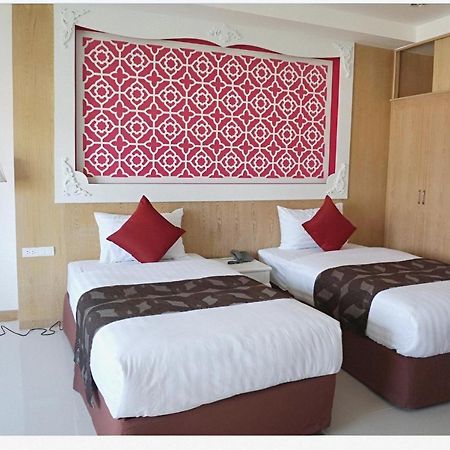 Lucky Sun Patong Hotel Exterior foto